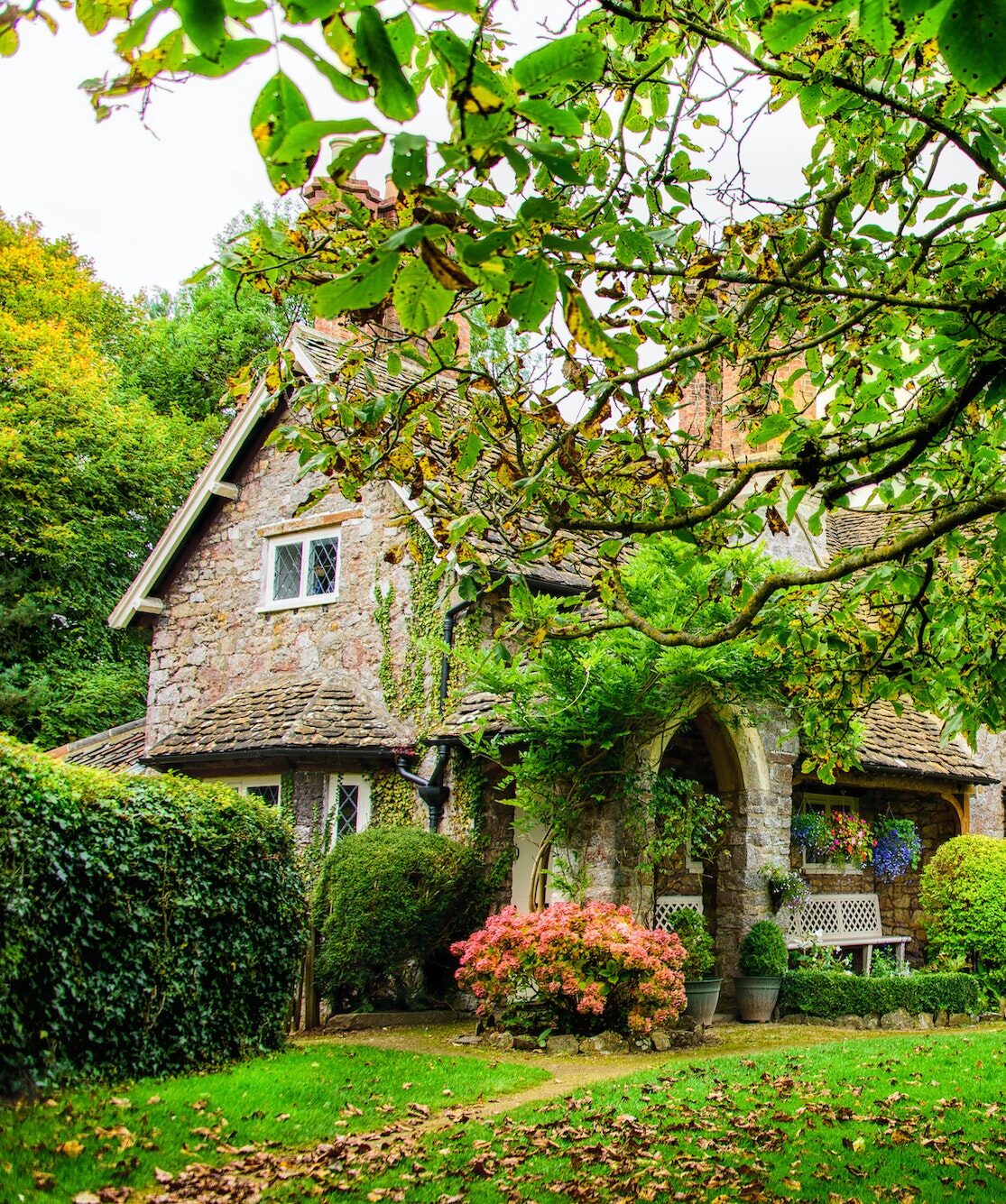 A quaint English cottage in Autumn